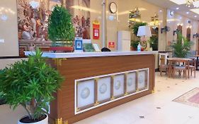 RedDoorz Thanh Hang Hotel near Me Tri